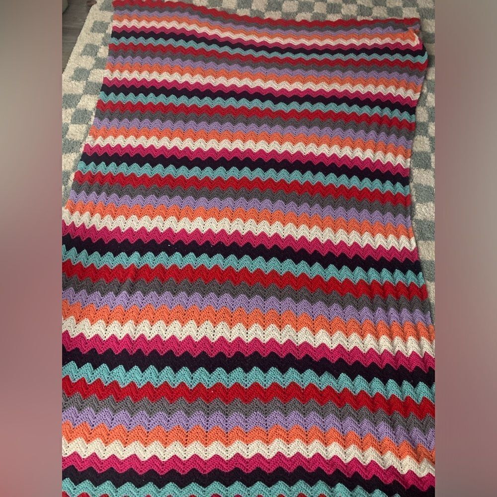 VTG Crochet Afghan Multi Color Hippie Boho Stripe Funky Large Blanket Chevron
